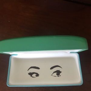 Kate spade sun glasses box